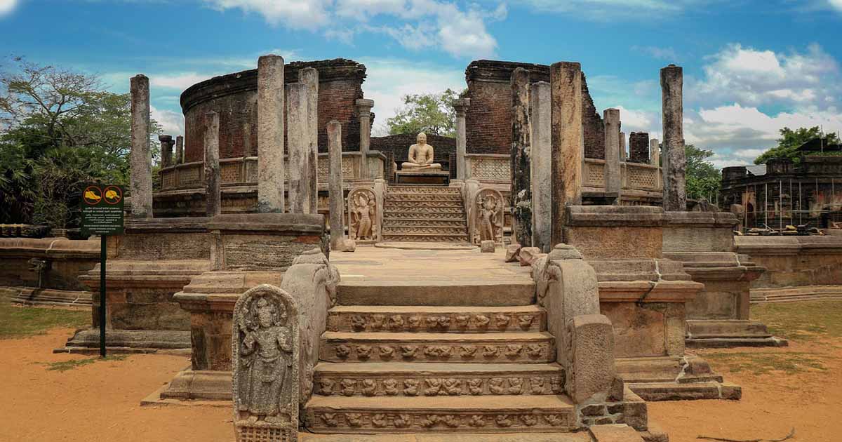 Sigiriya – The Majestic Lion Rock Fortress